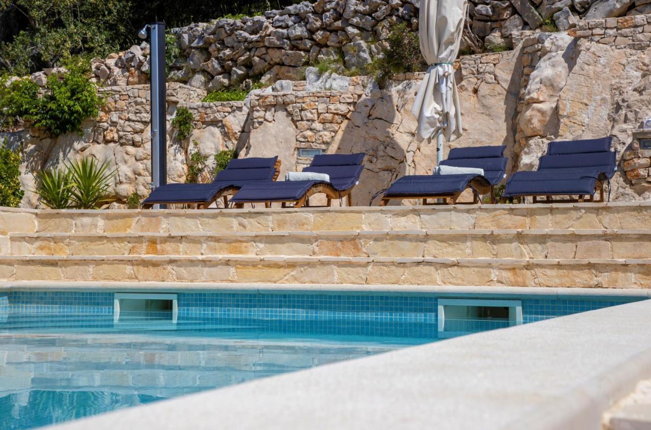 Villa Regina With Heated Pool And Sea View Marina Buitenkant foto