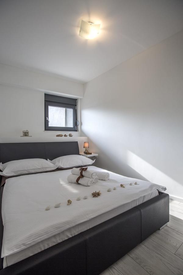 Villa Regina With Heated Pool And Sea View Marina Buitenkant foto