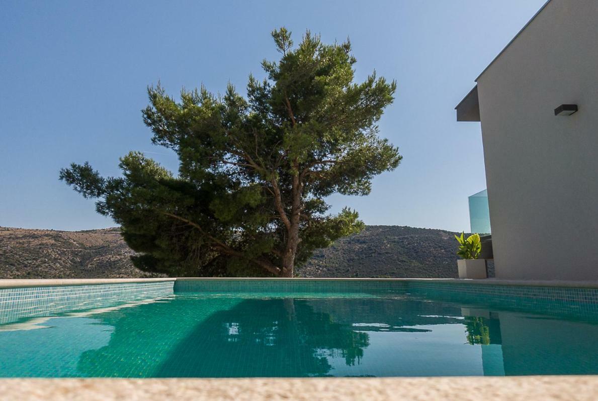 Villa Regina With Heated Pool And Sea View Marina Buitenkant foto